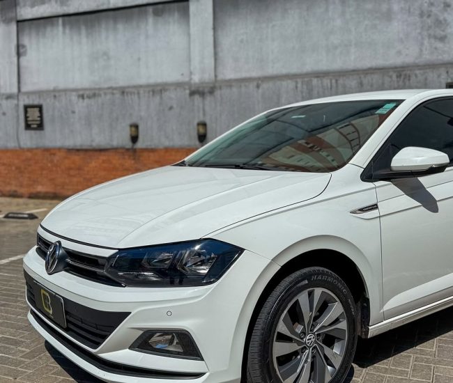 🚘GB Motors apresenta-Marca- VolkswagenModelo- PoloVersão- Comfortline 200 TSICor- BrancoAno- 20